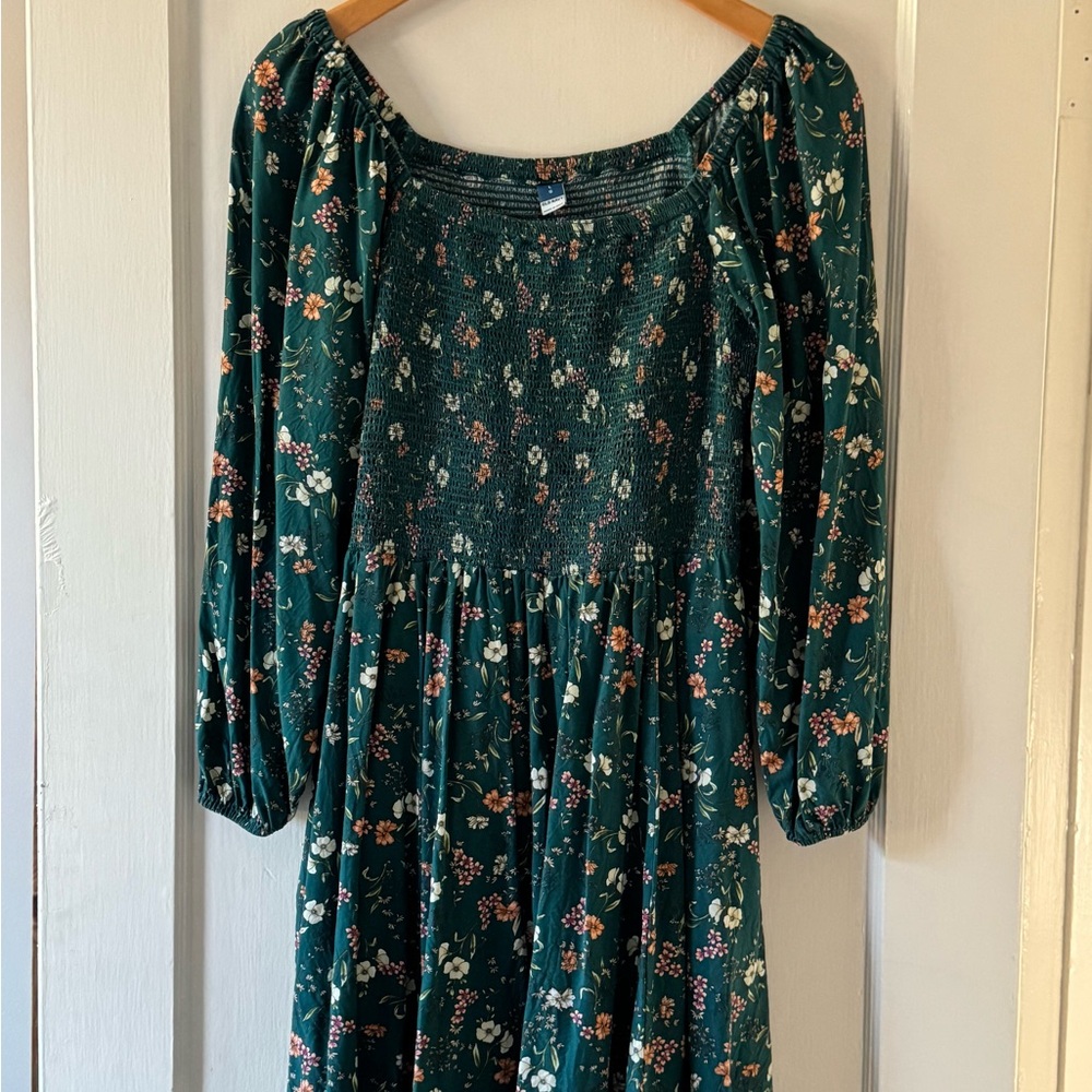 Old Navy | Green Floral Long Sleeve Dress